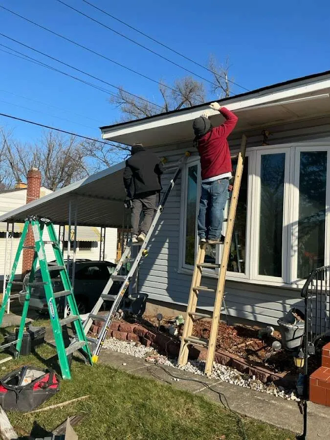 Restoration crew performing exterior repair in Ontario